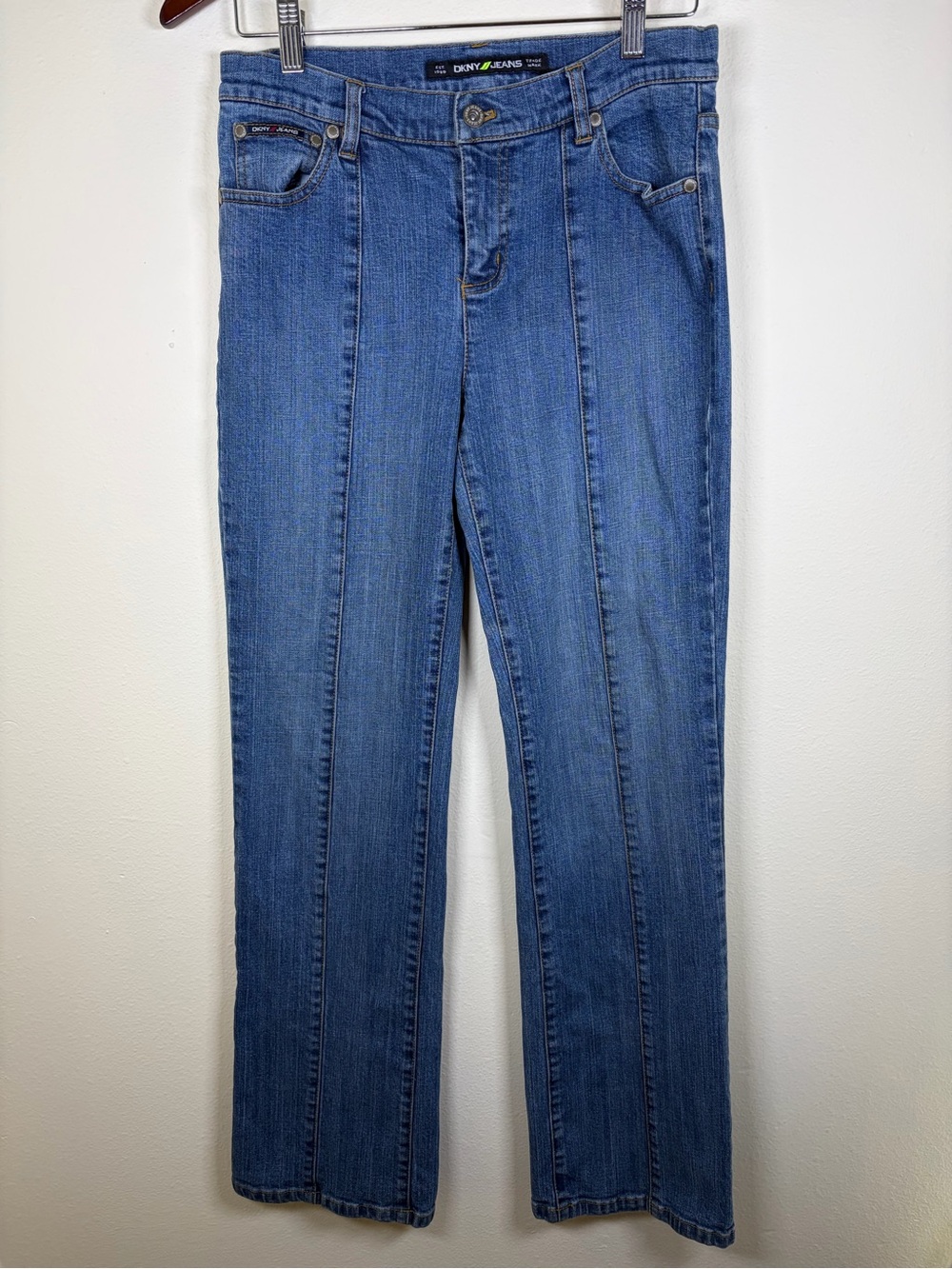 DKNY Jeans East Village Size 6 Blue Wash Front Seam Straight Leg Jeans